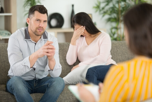 couple getting divorced